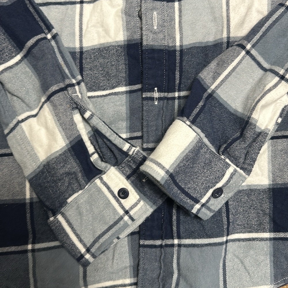 American Eagle Plaid Flannel Button Down Shirt - Picture 3 of 4
